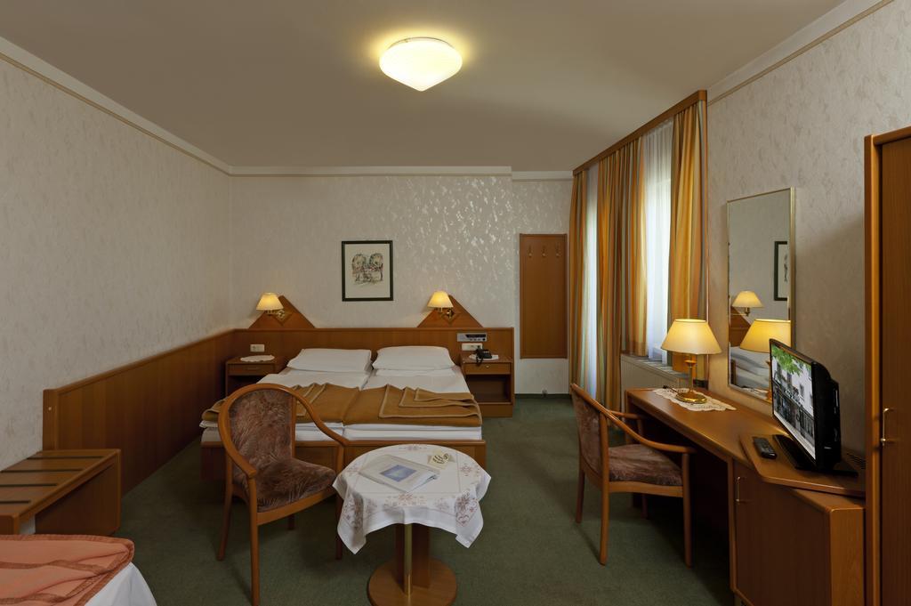 Hotel Hallerhof Bad Hall Extérieur photo